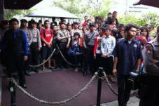 Masyarakat Belanda kecewa...