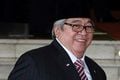 Pejabat negara terus...