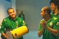 Aksi Dani Alves dan...