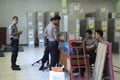 Segel 32 kotak terbuka,...