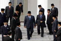 4 menteri mangkir, Komisi...