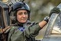 Ayesha, pilot perempuan...