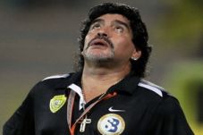 Maradona dipastikan...