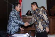 Hakim putuskan praperadilan...