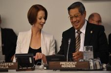 Cegah pencari suaka,...