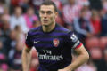 Lee Dixon minta Vermaelen...