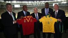 Kostum timnas Brasil...