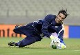 Buffon masih ingin bermain...