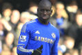 Isi masa liburan, Demba...