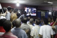 Morsi mengundurkan diri...