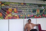 Pasar Kramat Jati jualan...