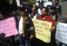 Teman dibegal, wartawan...