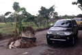 Aksi warga Depok blokir...