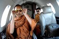 Puluhan biksu di Thailand...