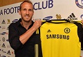 Schwarzer resmi berlabuh...