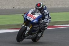 Lorenzo kecelakaan lagi!