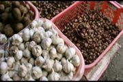 Harga bawang merah di...