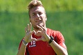 Beli setengah Immobile,...