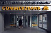 Commerzbank jual pinjaman...