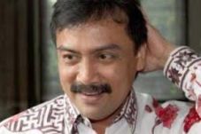 Andi Mallarangeng penuhi...