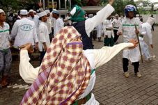 Tabrak mati warga &...