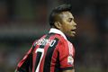 Robinho rela potong...