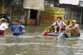 Hujan, sejumlah jalan...