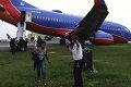 Pesawat Boeing 737 tergelincir...