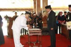 Pimpin Temanggung, Bambang...