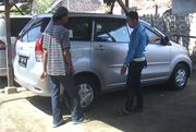 Lebaran, rental mobil...