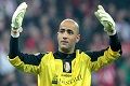 Porto ikat kiper timnas...