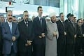 Presiden Assad salat...