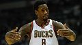 Bucks pagari Sanders...