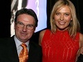 Sharapova depak pelatih