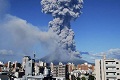 Gunung Sakurajima meletus,...