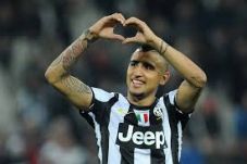 September, Vidal perpanjang...