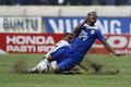 Pangeran Biru waspada...