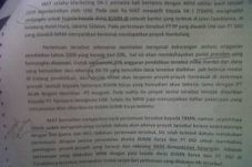Soal inisial HA, Politikus...