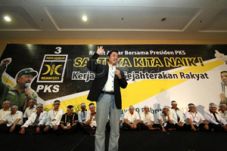 Soal capres, PKS tunggu...