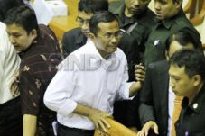 Pendukung Dahlan bikin...