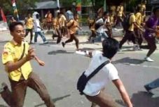 Ratusan siswa di Solo...