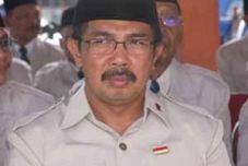 Bupati Blitar tantang...