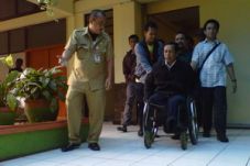 Jumono, calon DPD penyandang...