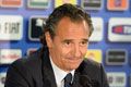Prandelli tantang pemain...