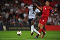 Kartu kuning buat Welbeck...