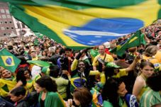 Brasil tak beri ampun...