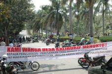 Penyerapan kerja minim,...