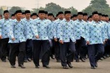 Calo CPNS gentayangan,...