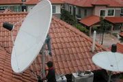 Operator TV berbayar...