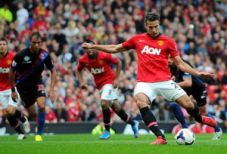 United tundukan 10 pemain...